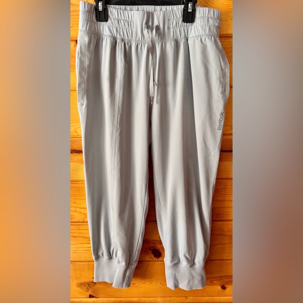 Reebok Women’s Light Gray Cropped Joggers